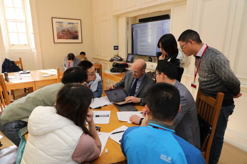 Andrew Barnes leading a group at a session of the Global Initiative of Creative Thinking